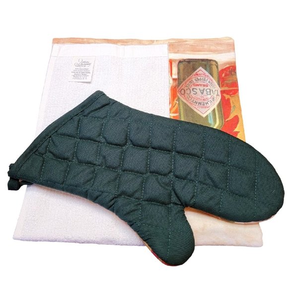 NWOT Artists Gallery Tabasco Sauce Kitchen Towels & Oven Mitt - Picture 4 of 6